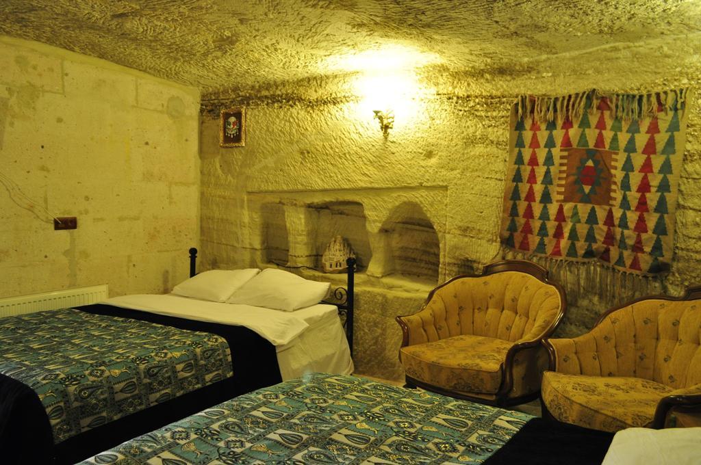 Cappadocia Hills Cave Hotel Göreme Rum bild